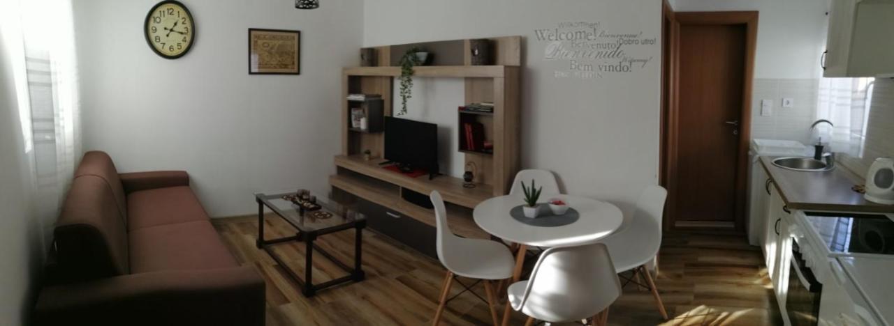 Apartman Gust 헤르섹 외부 사진
